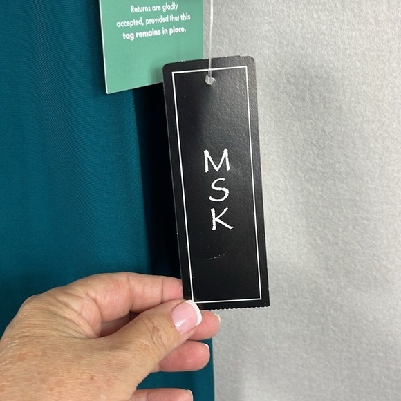 MSK Womens Long Sleeve Dress with Embellished Sleeves Size Large Emerald Grn NWT - Picture 3 of 10